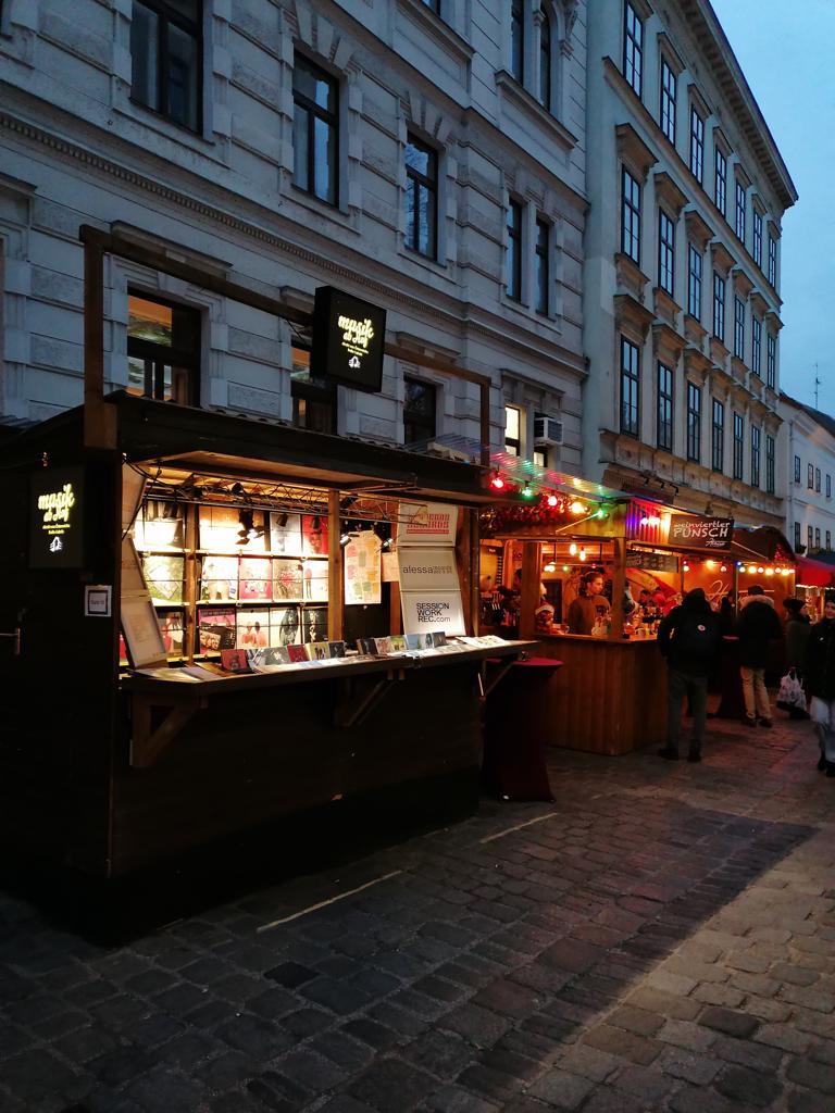 Saisonstart für „Musik ab Hof“-Stand am Wiener Spittelberg Weihnachtsmarkt